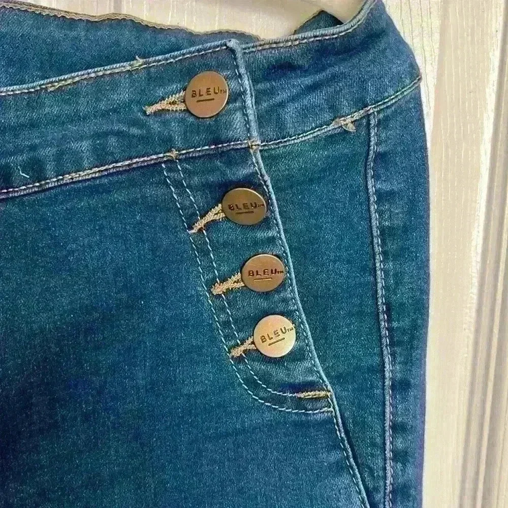 BLEU side button flare bottom jeans - Picture 3 of 6